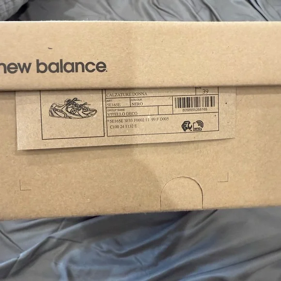 MIU MIU AND NEW BALANCE BLACK VINTAGE DISTRESSED SNEAKERS SIZE 39 - Picture 8 of 10